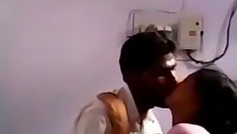 Couple Indien Desi Se Laisse Aller Au Sexe À L'Hôpital